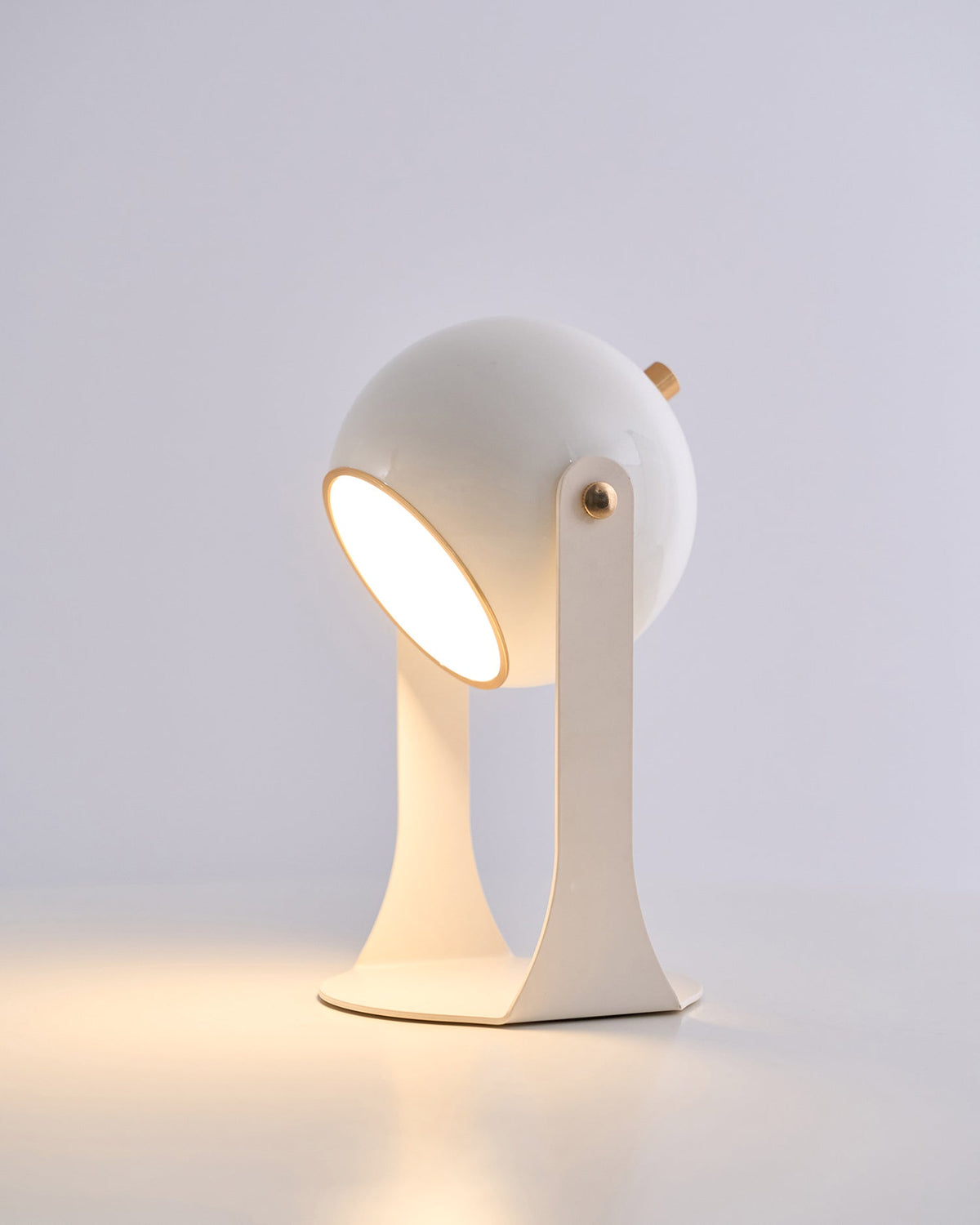 Ulsken lámpara de mesa de acrílico minimalista