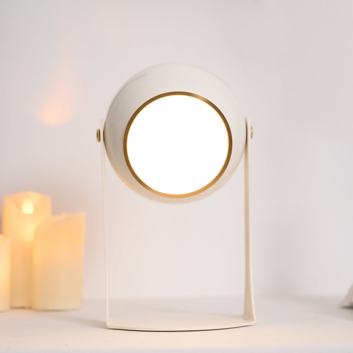 Ulsken lámpara de mesa de acrílico minimalista