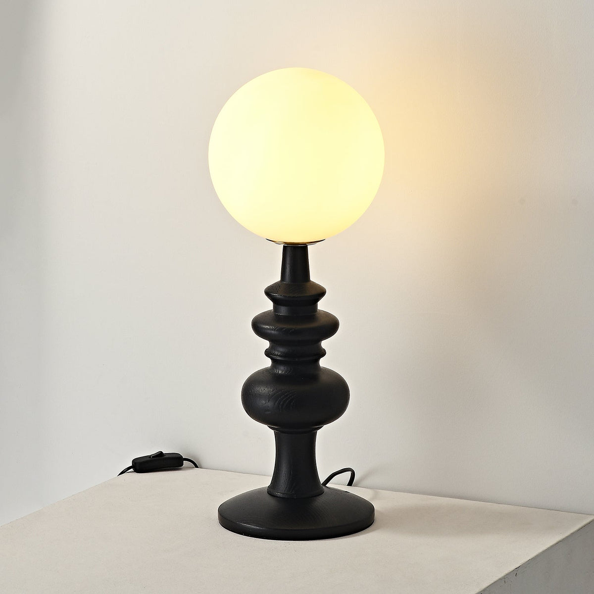 Sveta lámpara de mesa