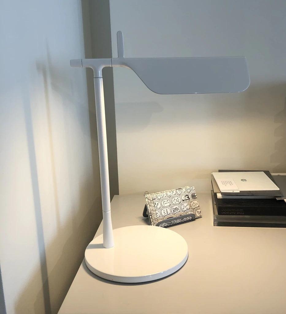 Cilorn lámpara de mesa acrílica minimalista de acrílico
