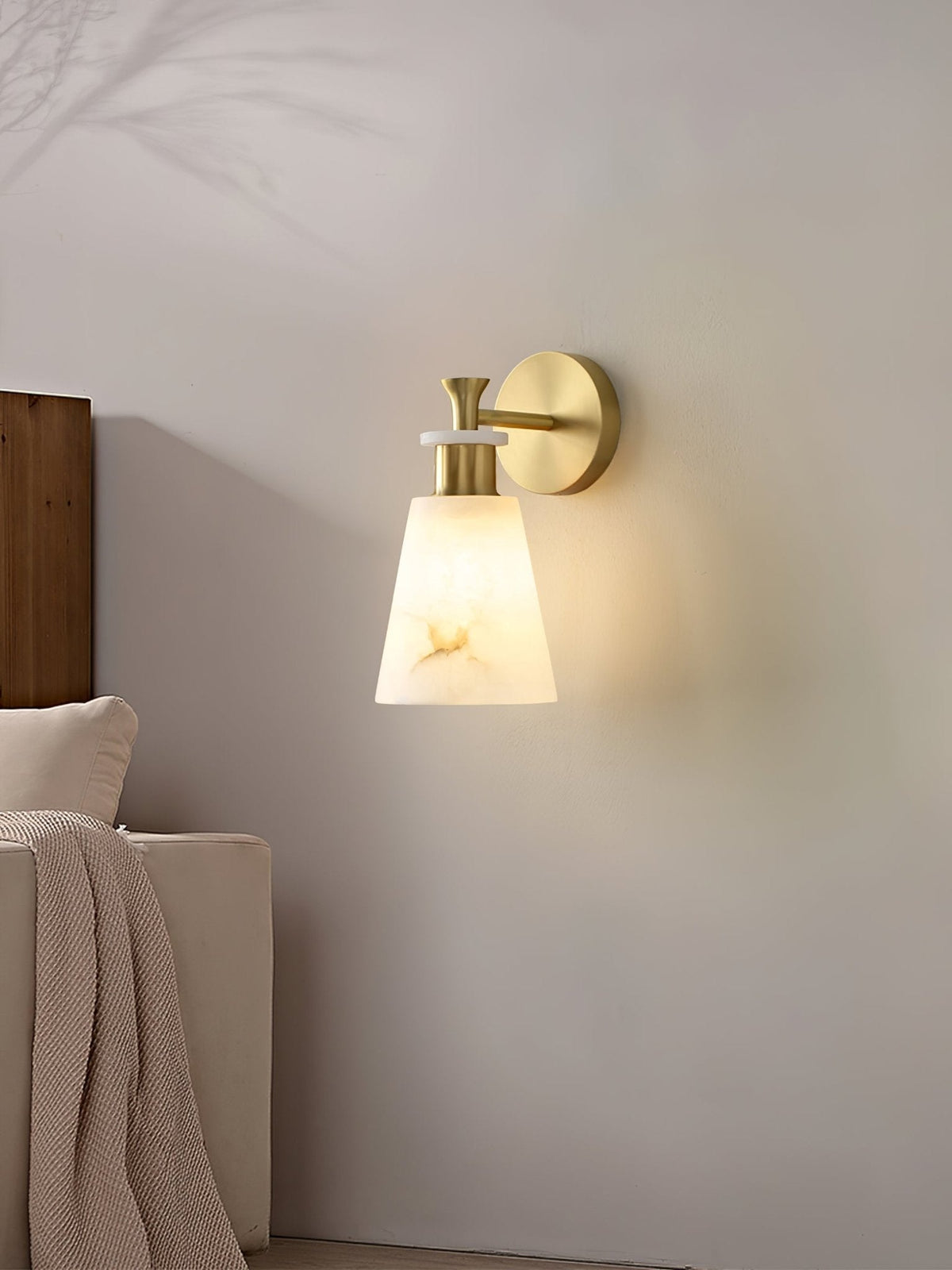 Tapered aplique de pared alabastro