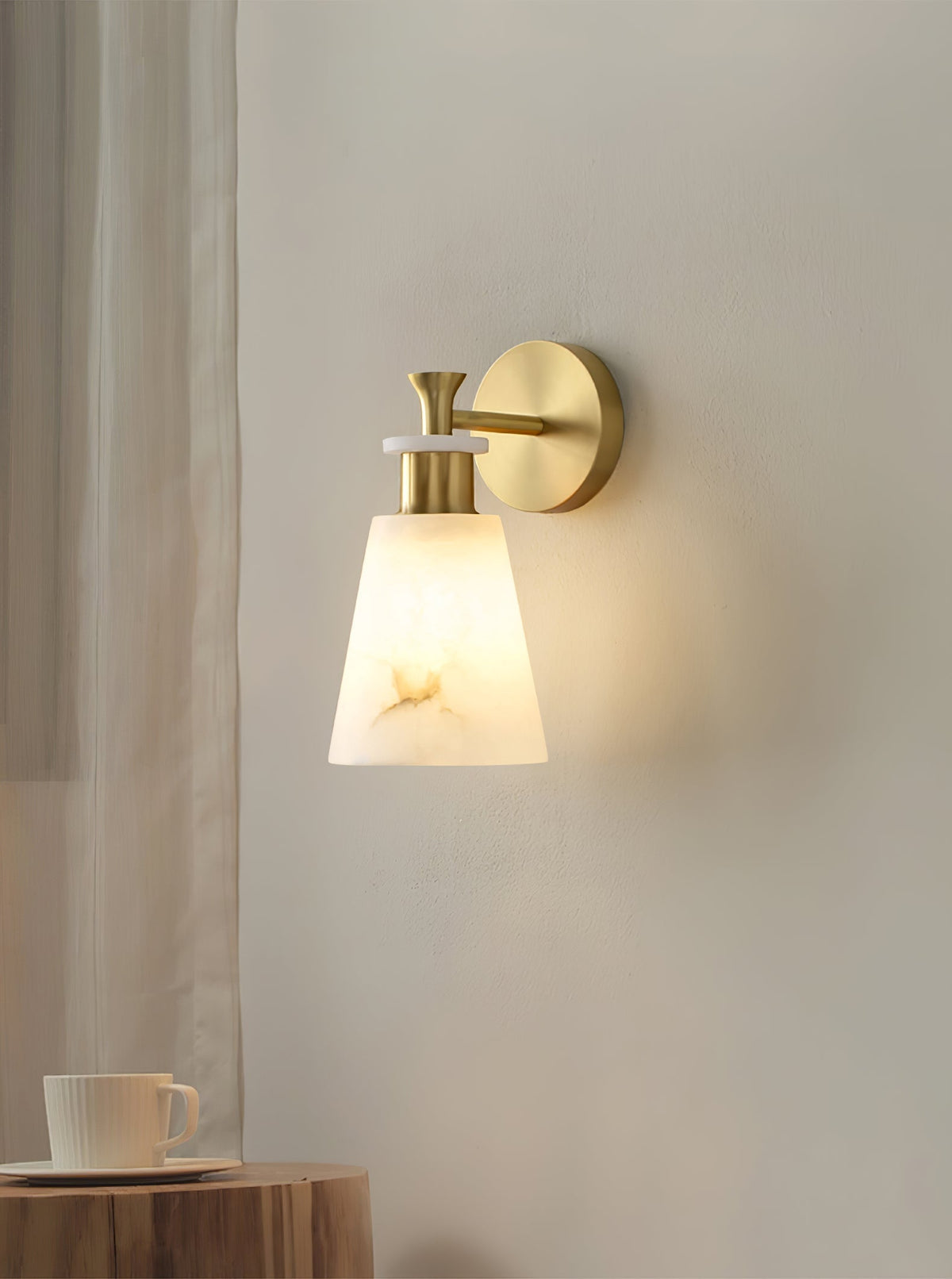 Tapered aplique de pared alabastro