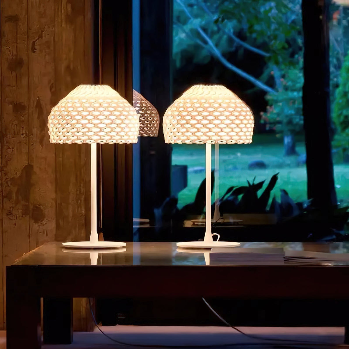 Vintace lámpara de mesa industrial de plástico