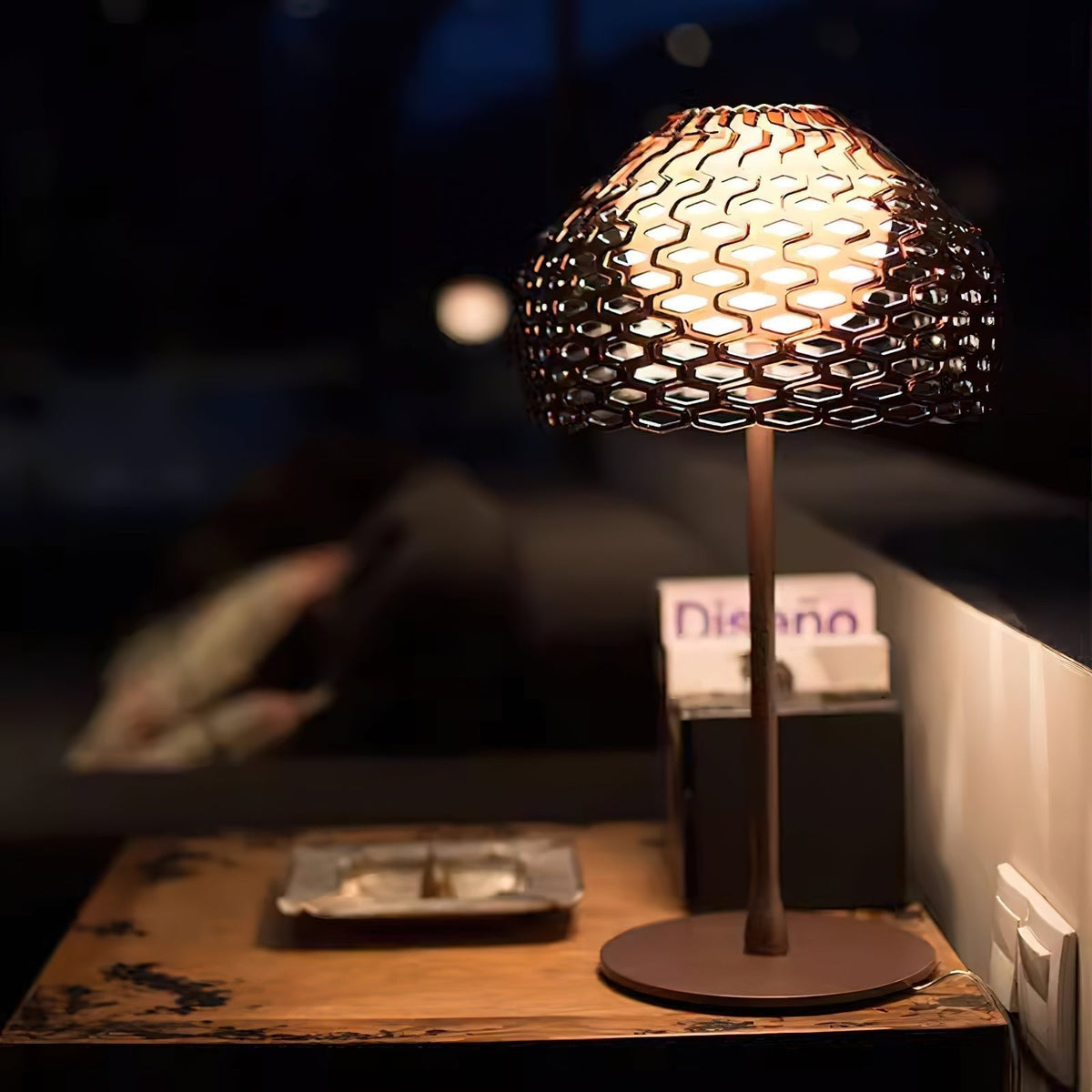 Vintace lámpara de mesa industrial de plástico