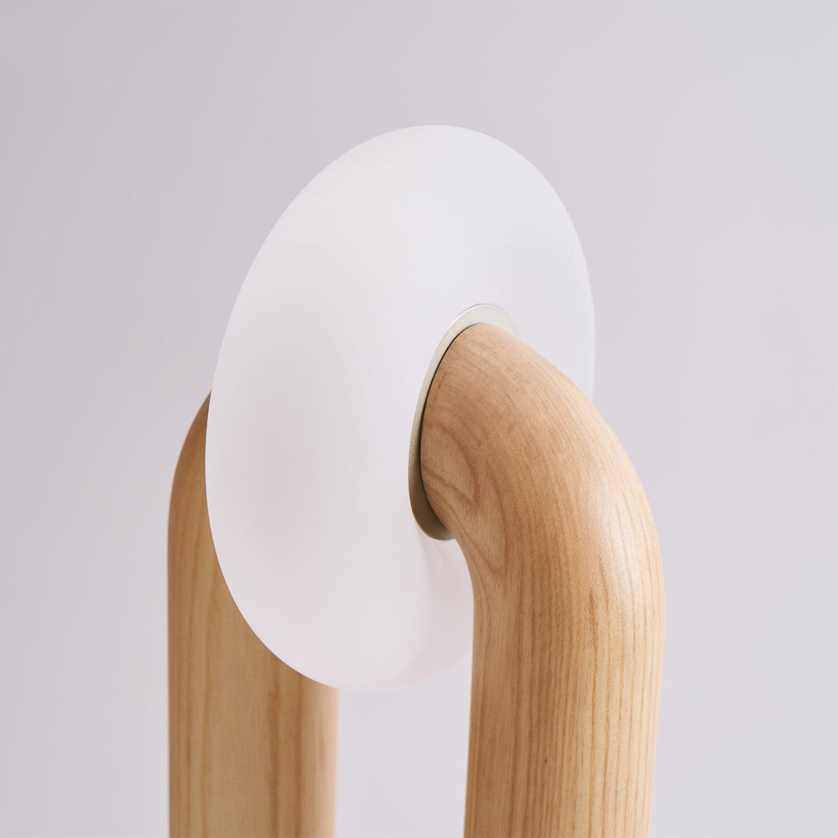 Raelix lámpara de mesa de madera vintage