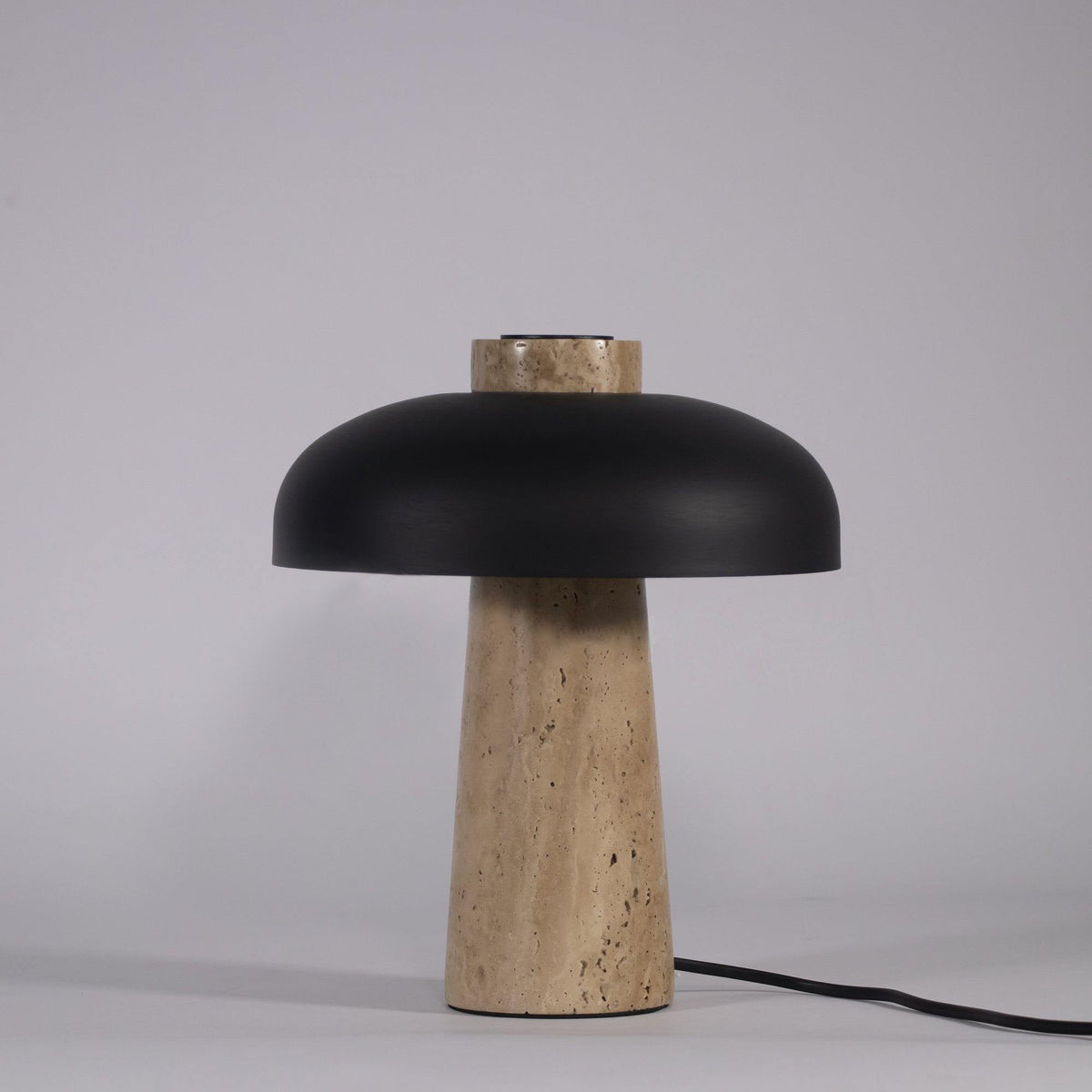 Tavivira lámpara de mesa con forma de seta en travertino
