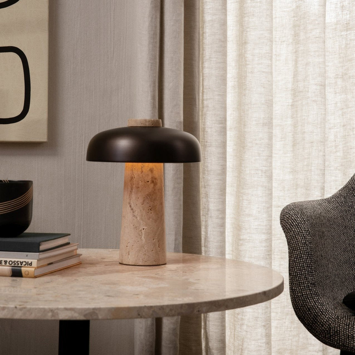 Tavivira lámpara de mesa con forma de seta en travertino