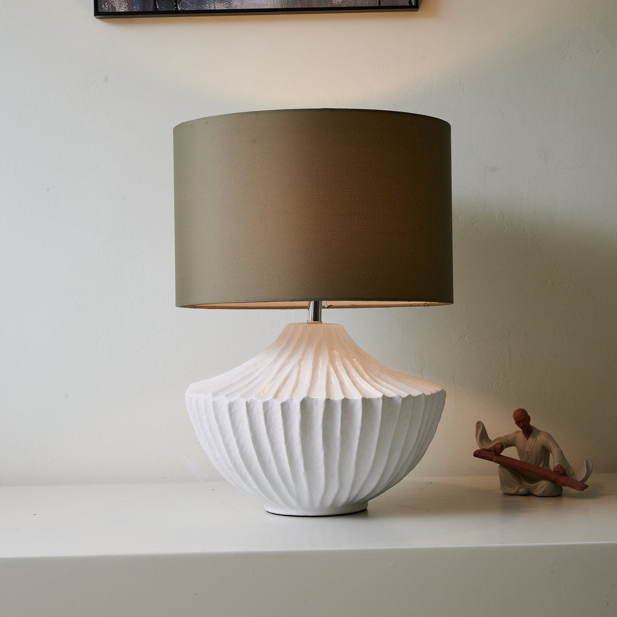 Selinelia lámpara de mesa minimalista