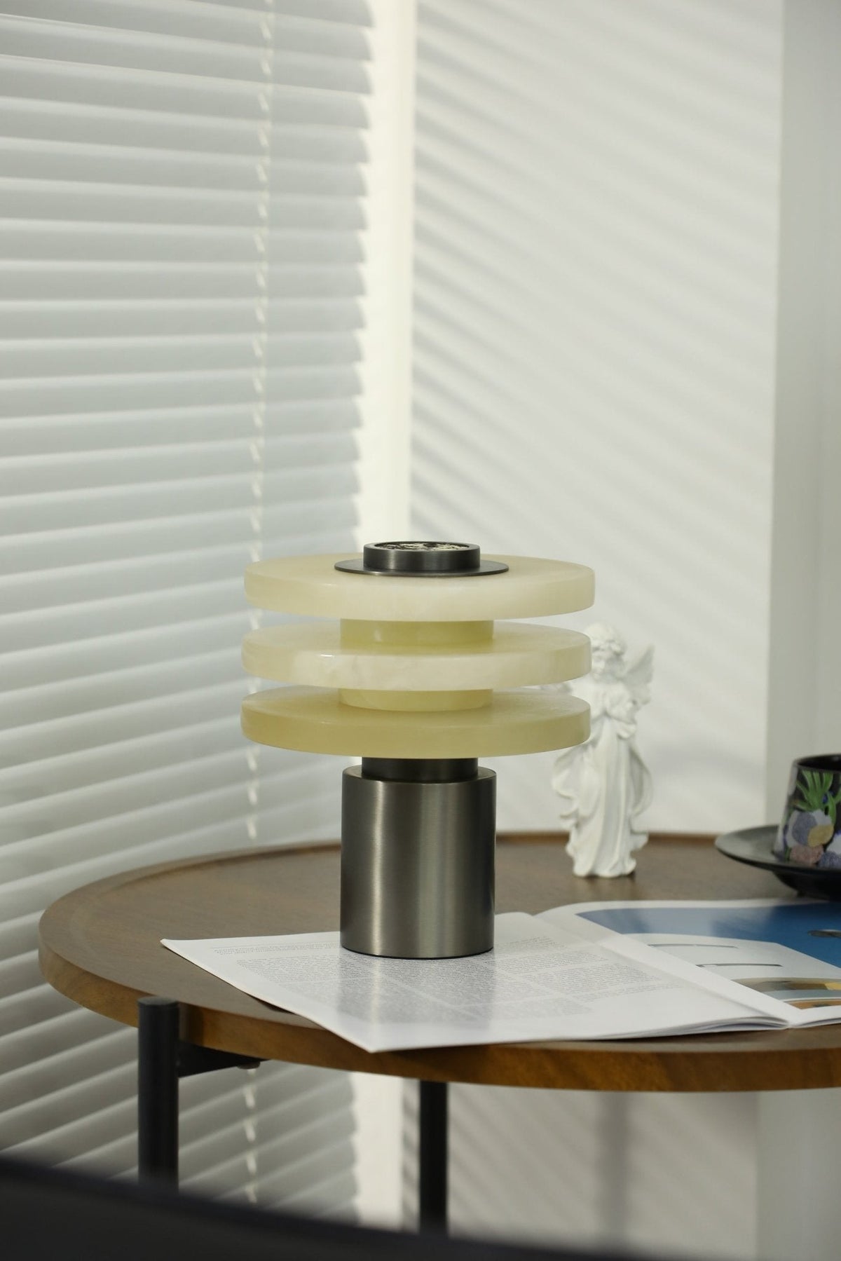 Pryt lámpara de mesa Obelisk en alabastro
