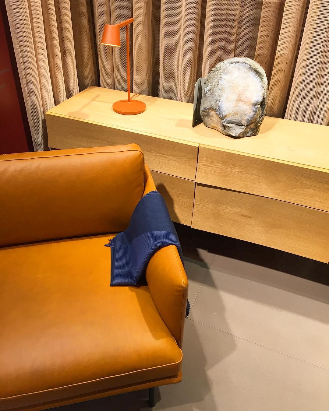 Caelthorne lámpara de mesa Core