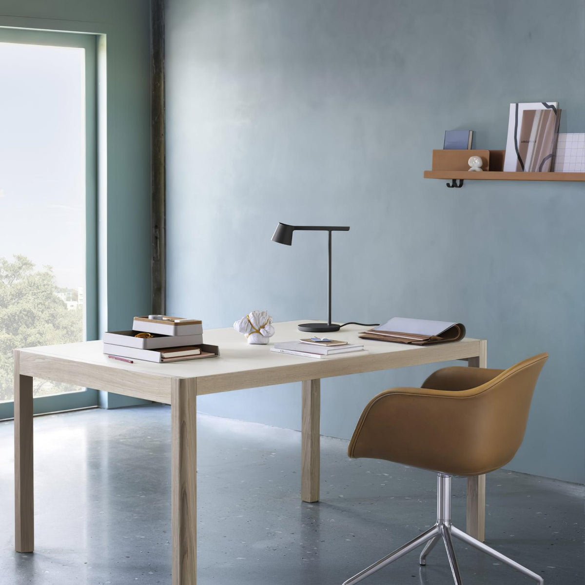 Caelthorne lámpara de mesa Core