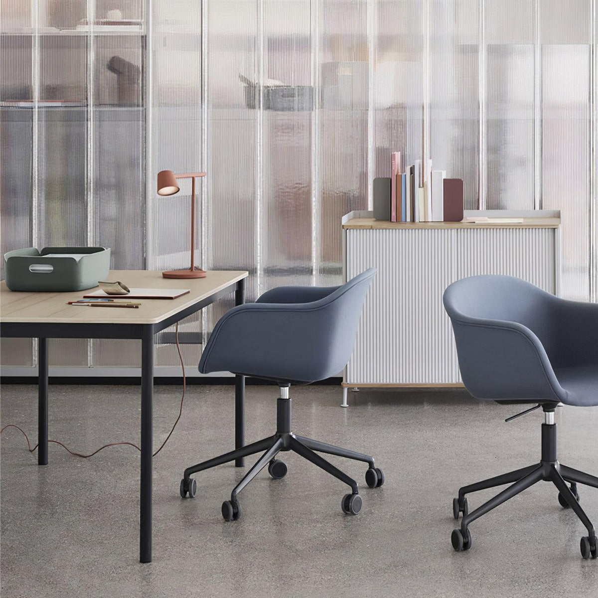 Caelthorne lámpara de mesa Core
