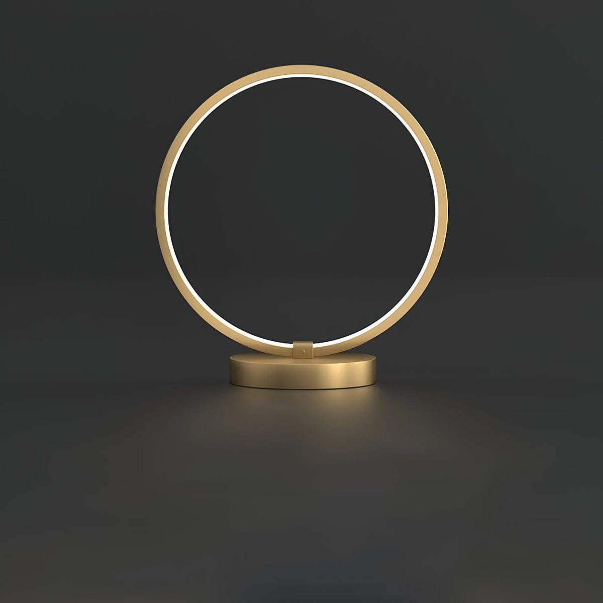 Cirra lámpara de mesa elegante en latón