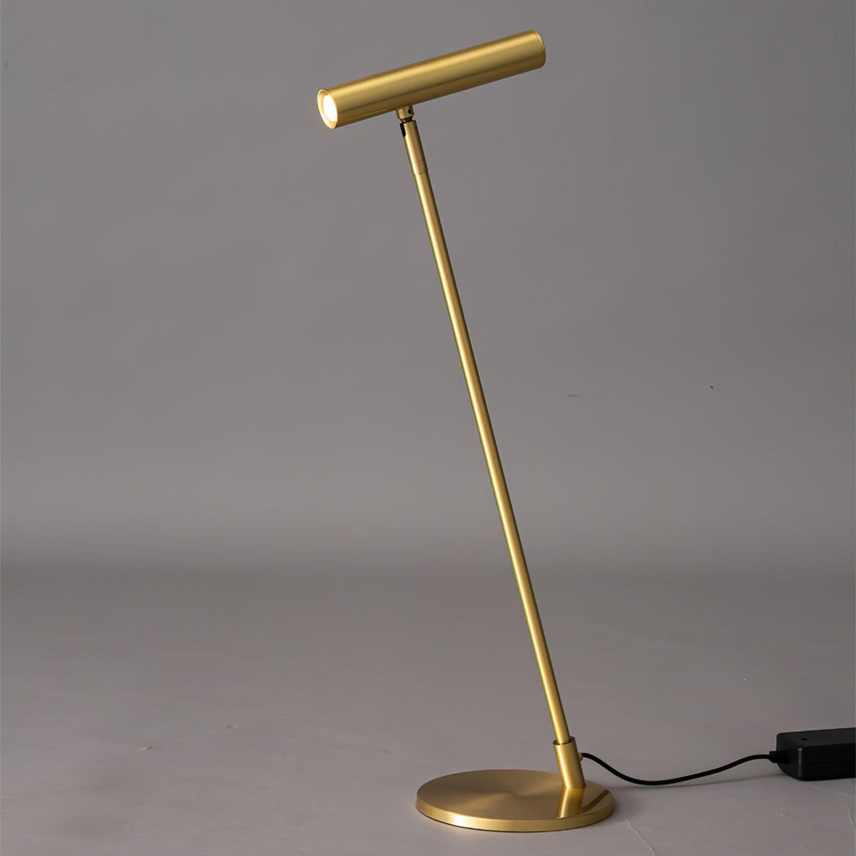 Anor lámpara de mesa minimalista