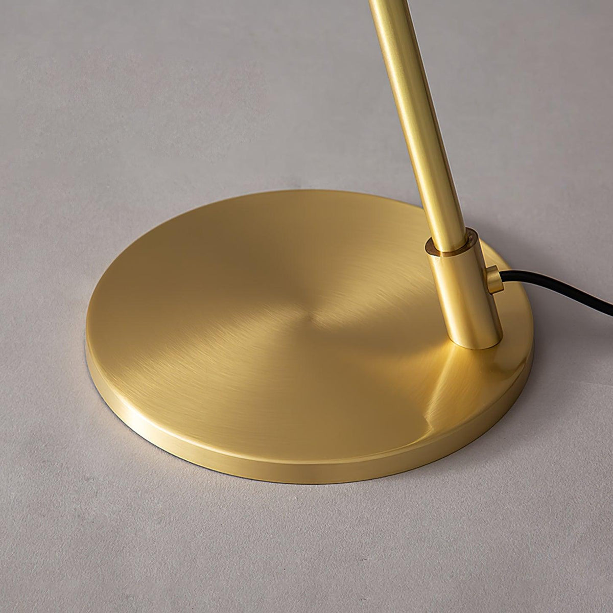 Anor lámpara de mesa minimalista
