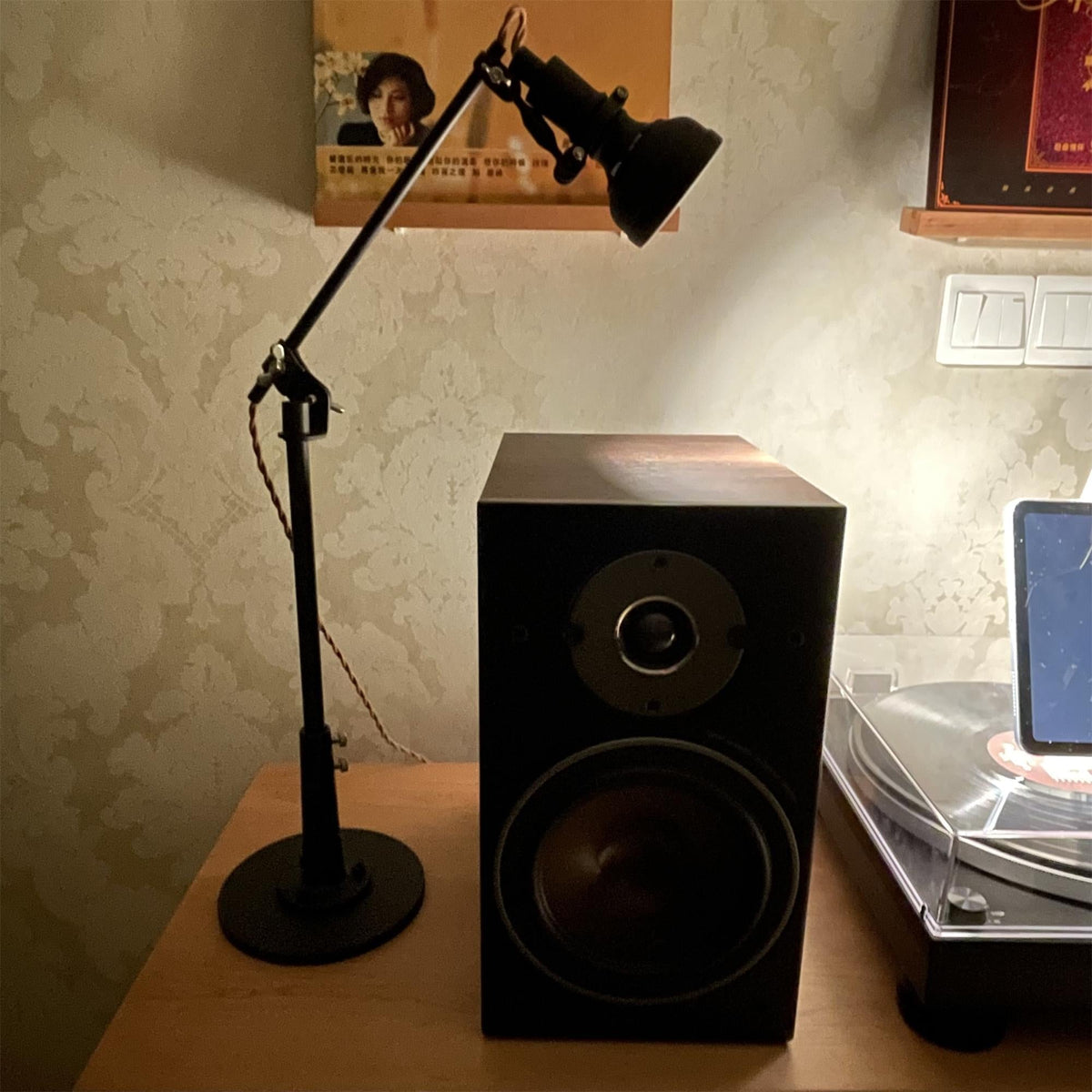 Rivuina lámpara de mesa