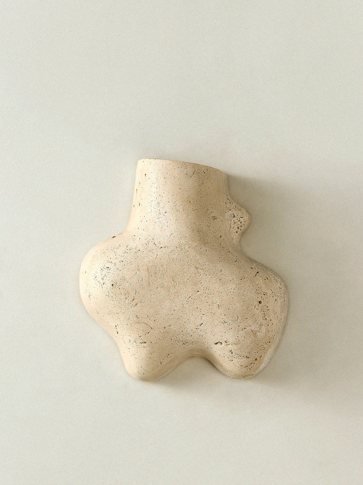 Whitlow aplique de pared abstracto en travertino