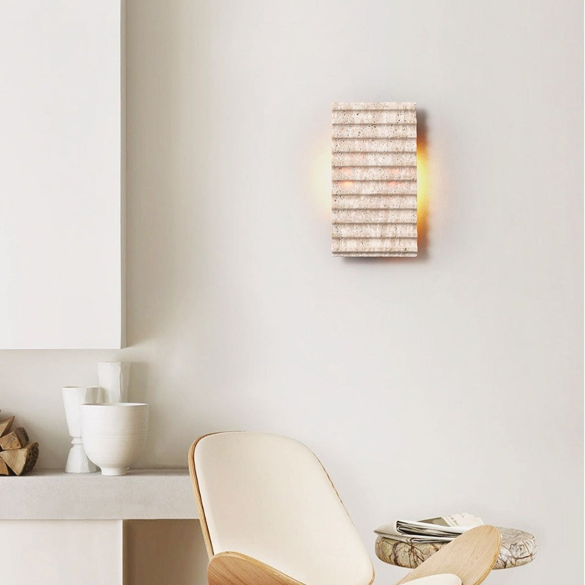 Noriora aplique de pared con cuerpo de travertino texturizado