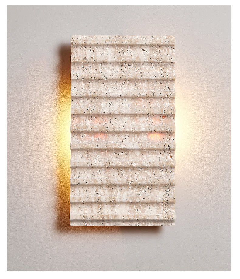 Noriora aplique de pared con cuerpo de travertino texturizado