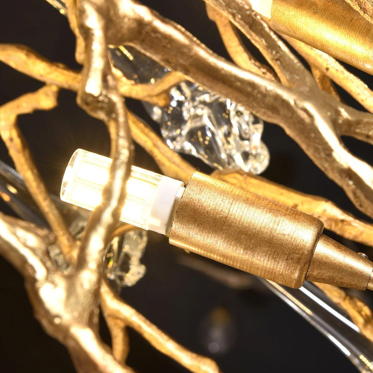 Abeleisa lámpara de araña de rama de árbol en latón con cristal para escalera