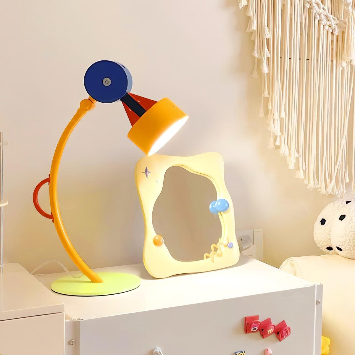 Niraneria lámpara de mesa artística de acrílico