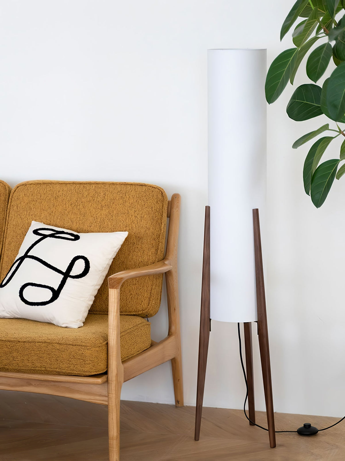 Triluxe lámpara de pie moderna de madera y tejido