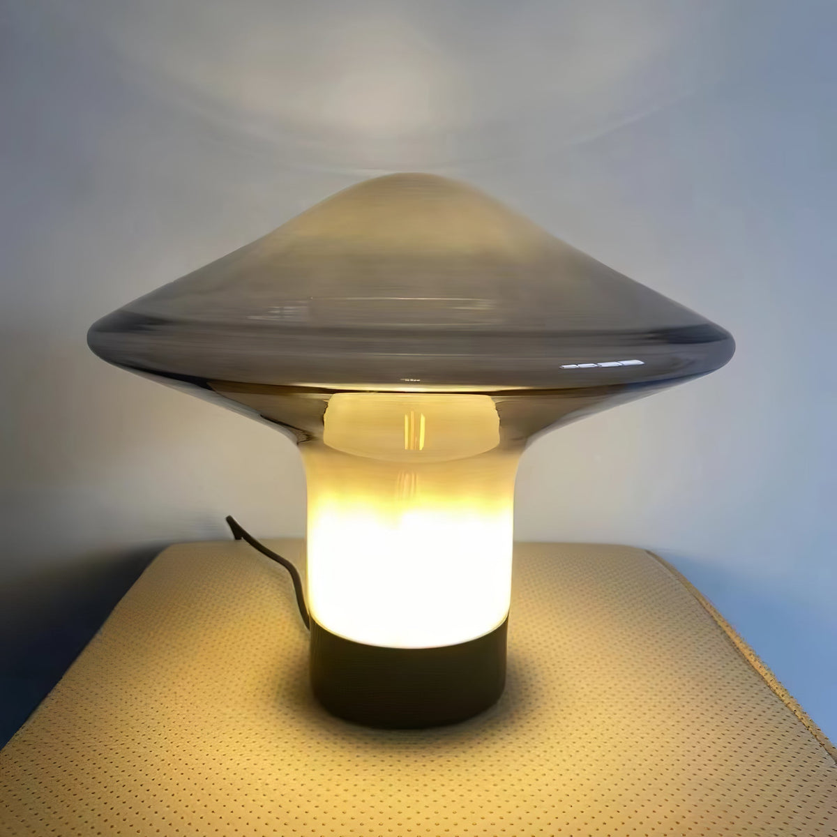 Taura lámpara de mesa contemporánea