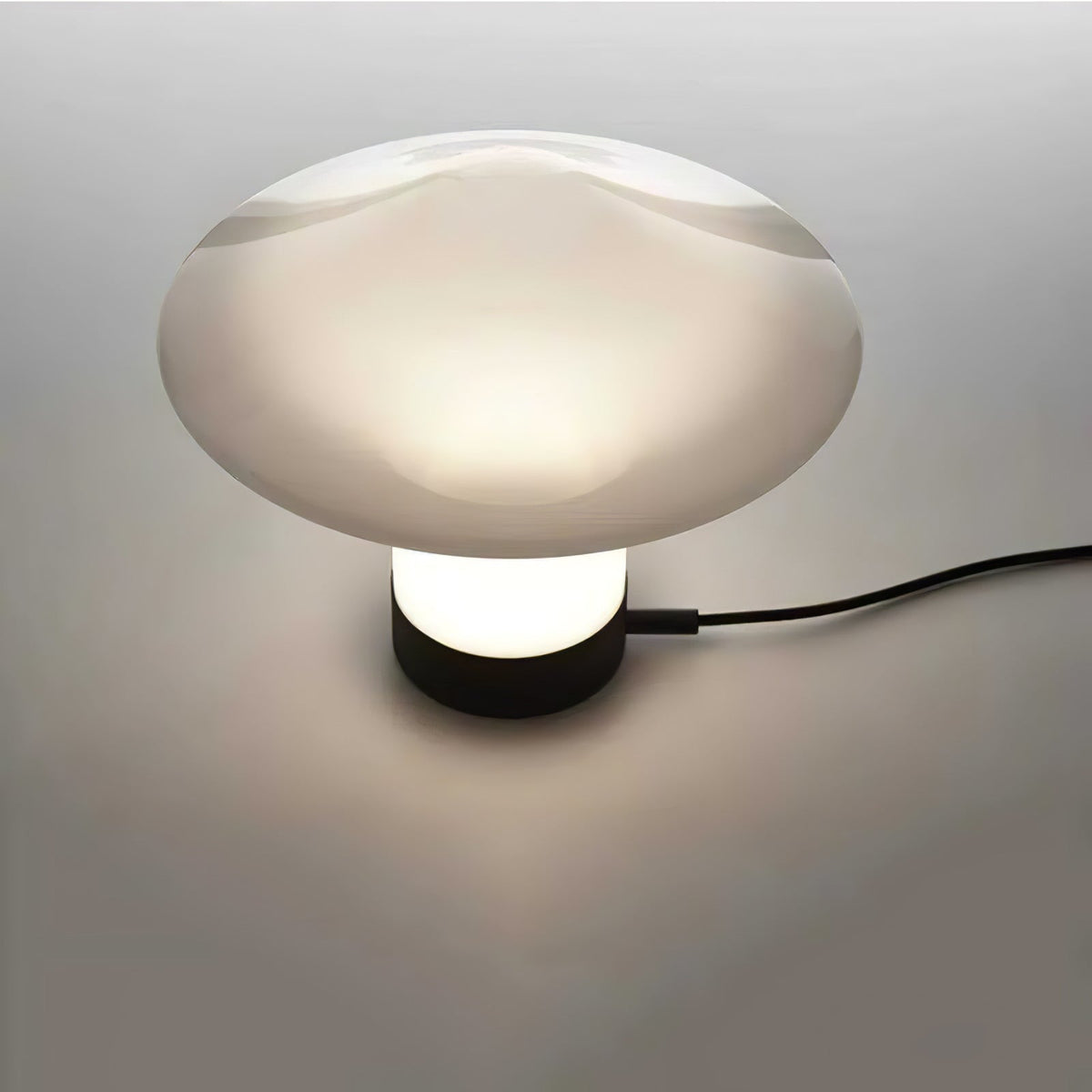 Taura lámpara de mesa contemporánea