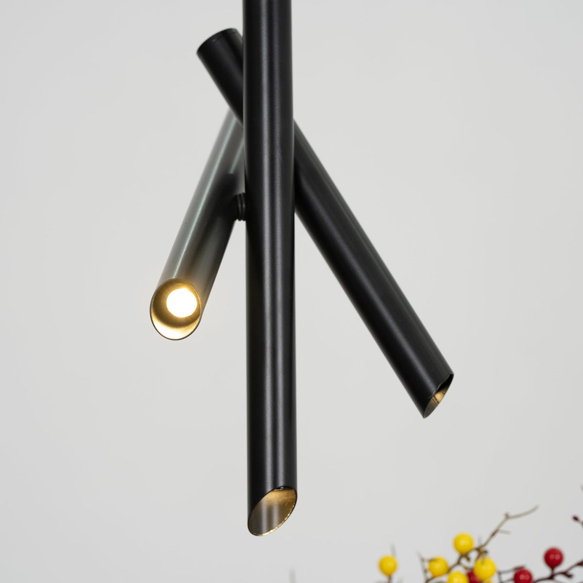 Erixon lámpara colgante de tubos de aluminio minimalista