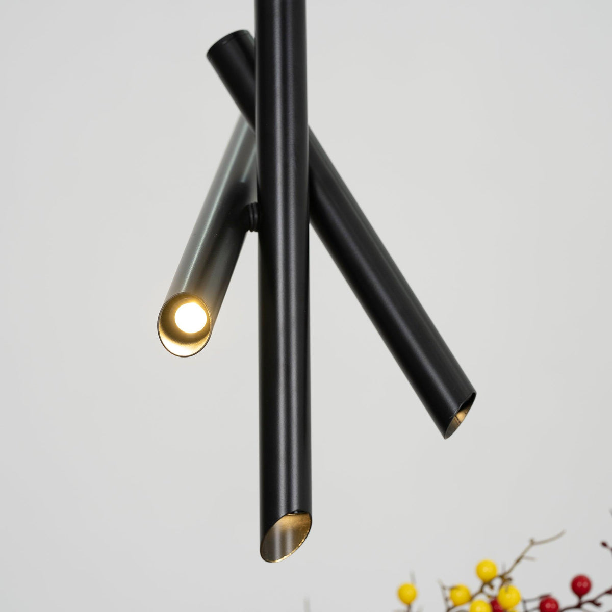 Erixon lámpara colgante de tubos de aluminio minimalista