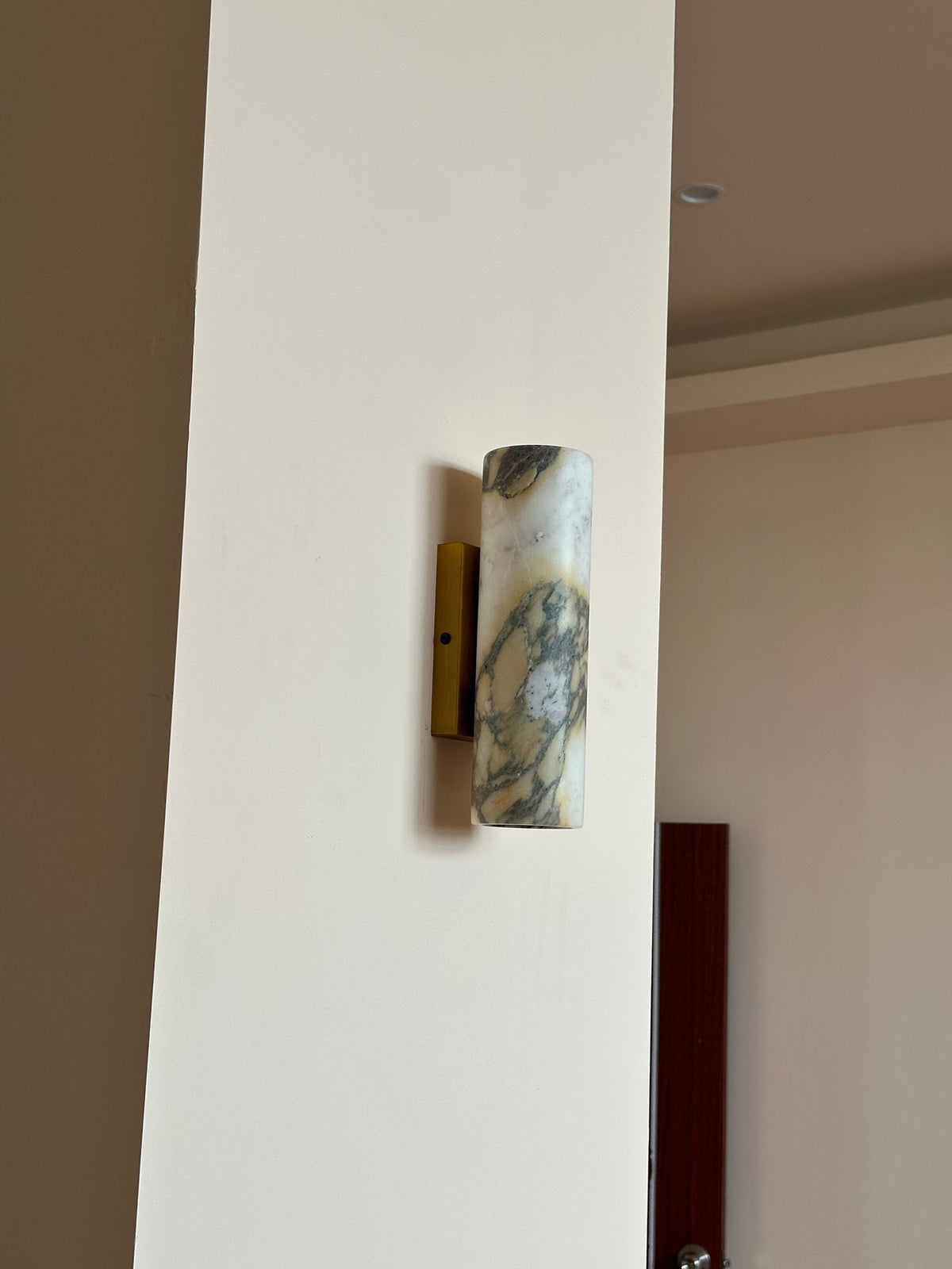 Tubular aplique de pared