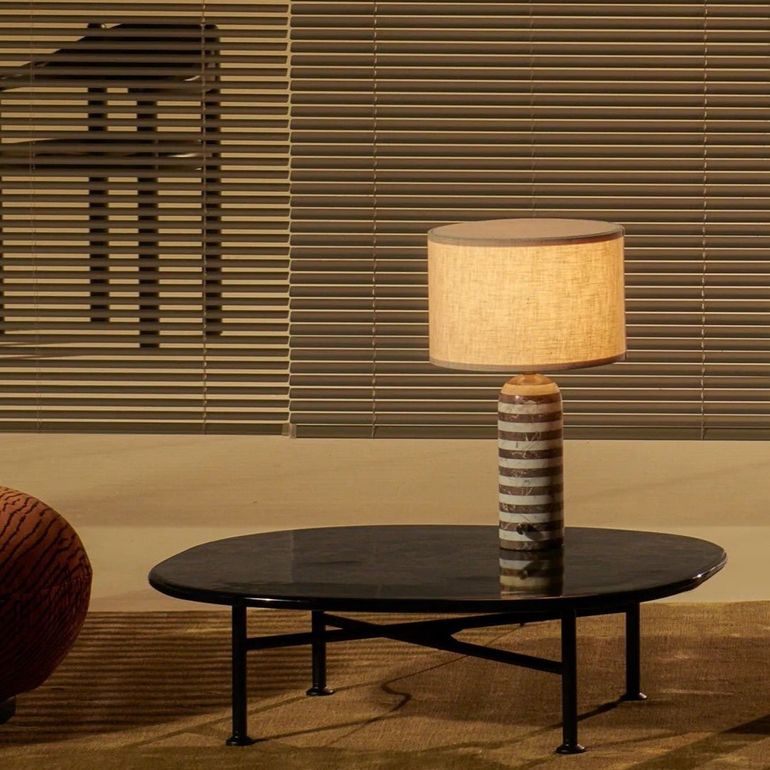 Avery lámpara de mesa contemporánea