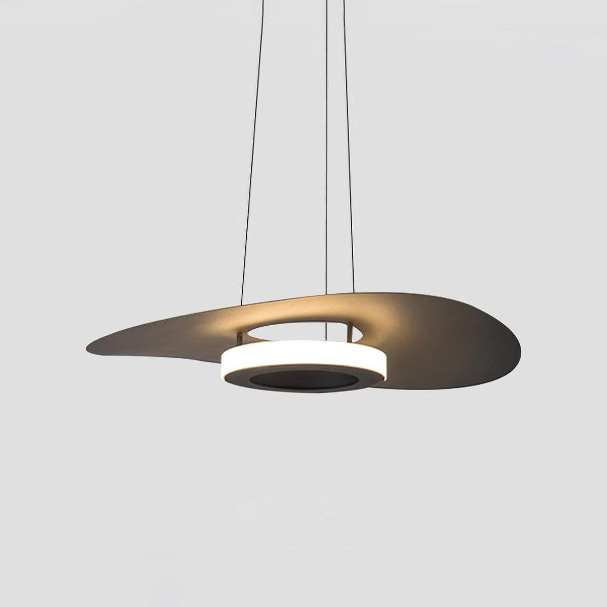 Woka lámpara colgante en aluminio minimalista con anillo UFO