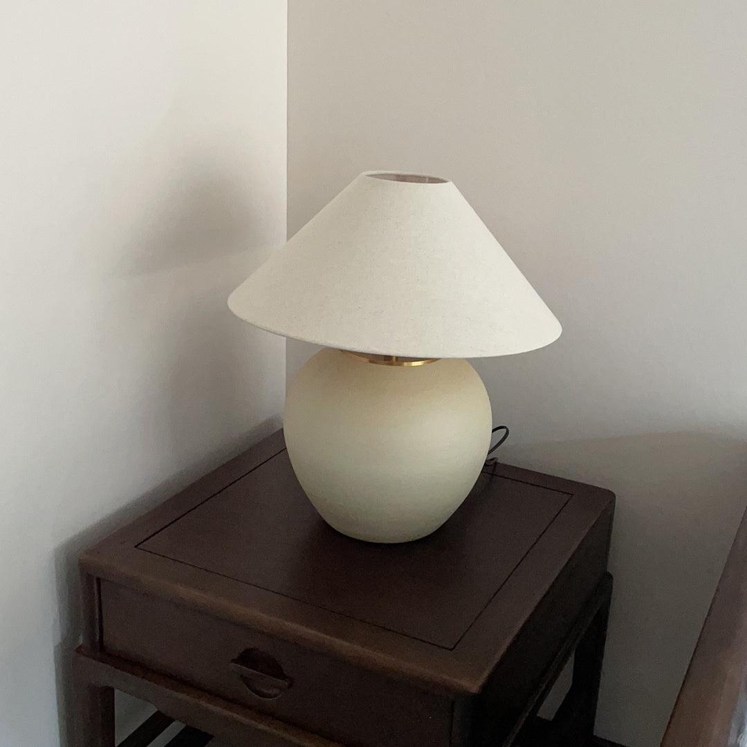 Etalis lámpara de mesa en cerámica