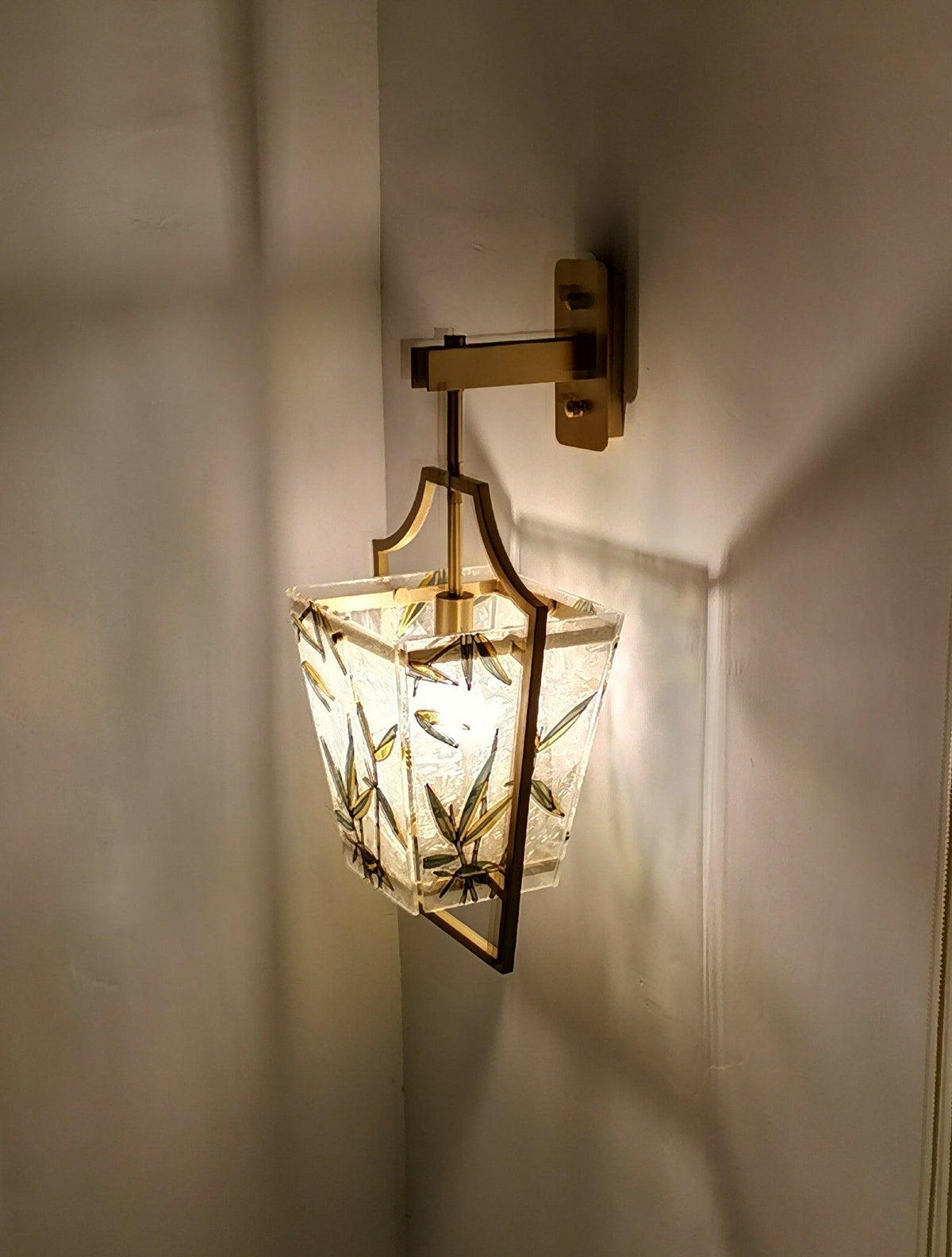 Zenith aplique de pared elegante en latón