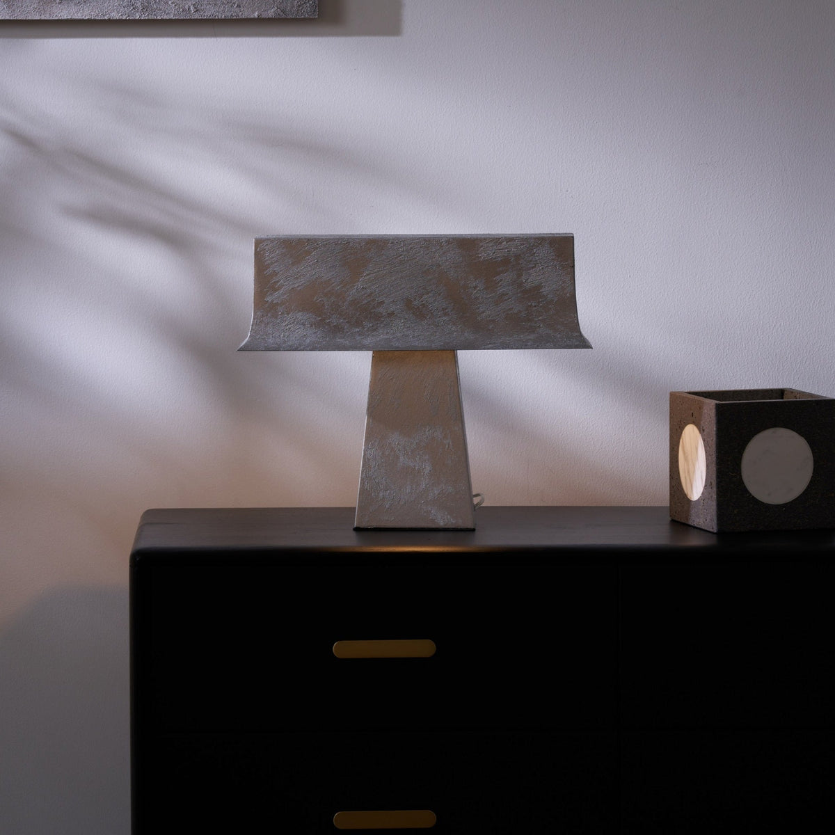 Slate lámpara de mesa minimalista