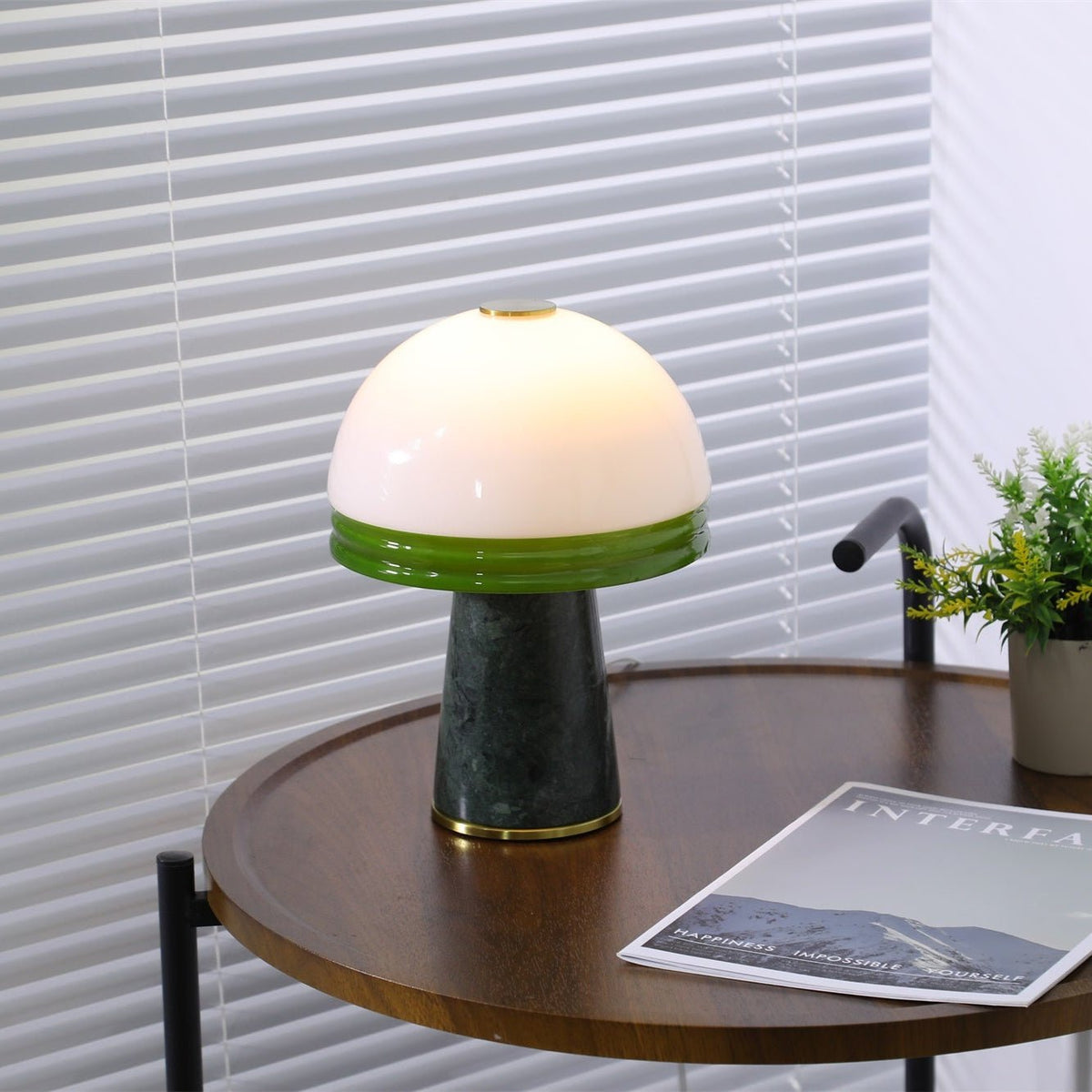 Avis lámpara de mesa cúpula pequeña