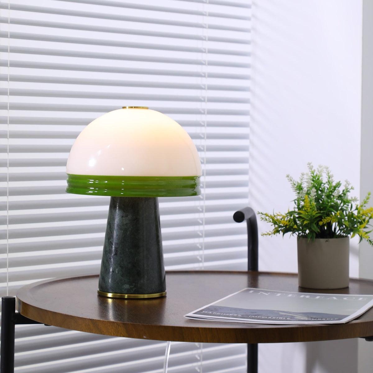 Avis lámpara de mesa cúpula pequeña