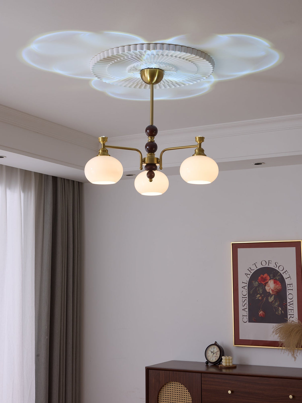 Aursolos lámpara de araña tradicional elegancia madera vidrio