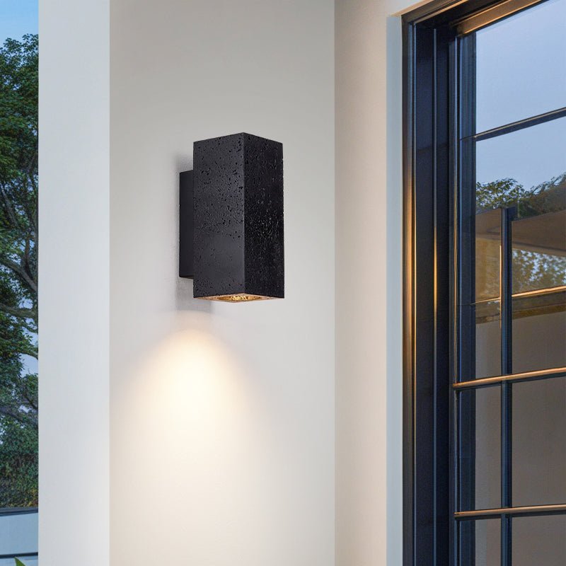 Ewan aplique de pared cuboide negro travertino