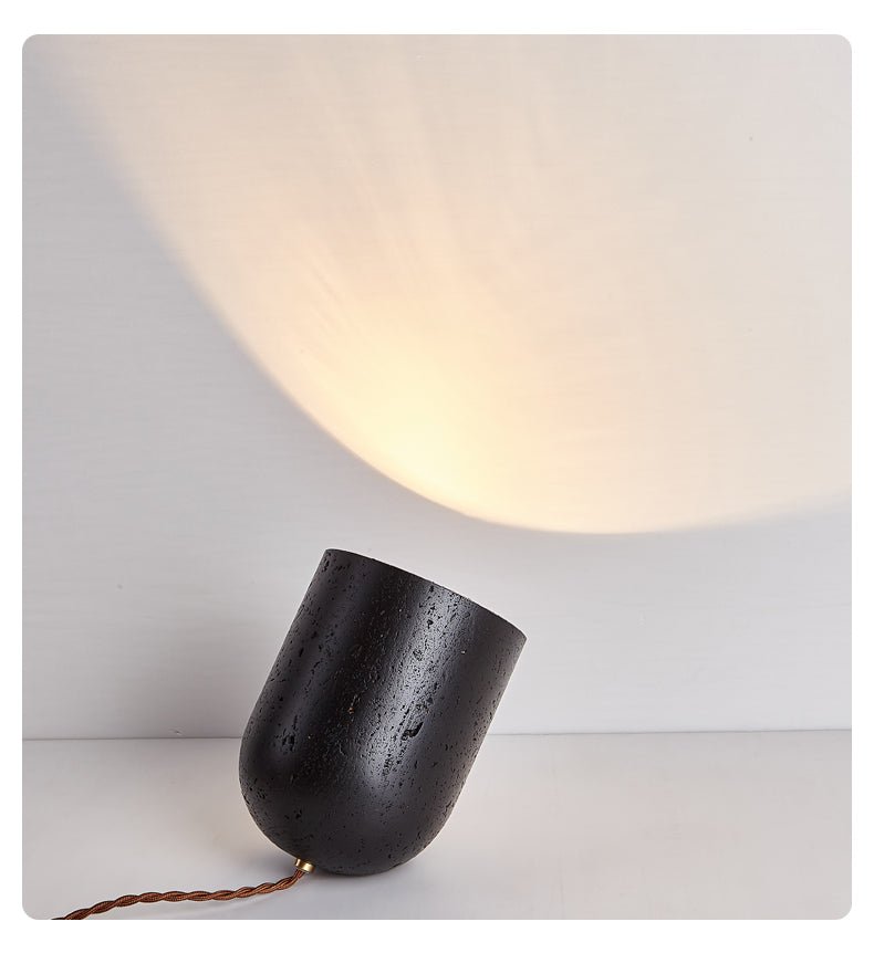 Lumi lámpara de mesa minimalista negra de travertino