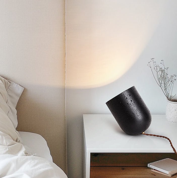 Lumi lámpara de mesa minimalista negra de travertino