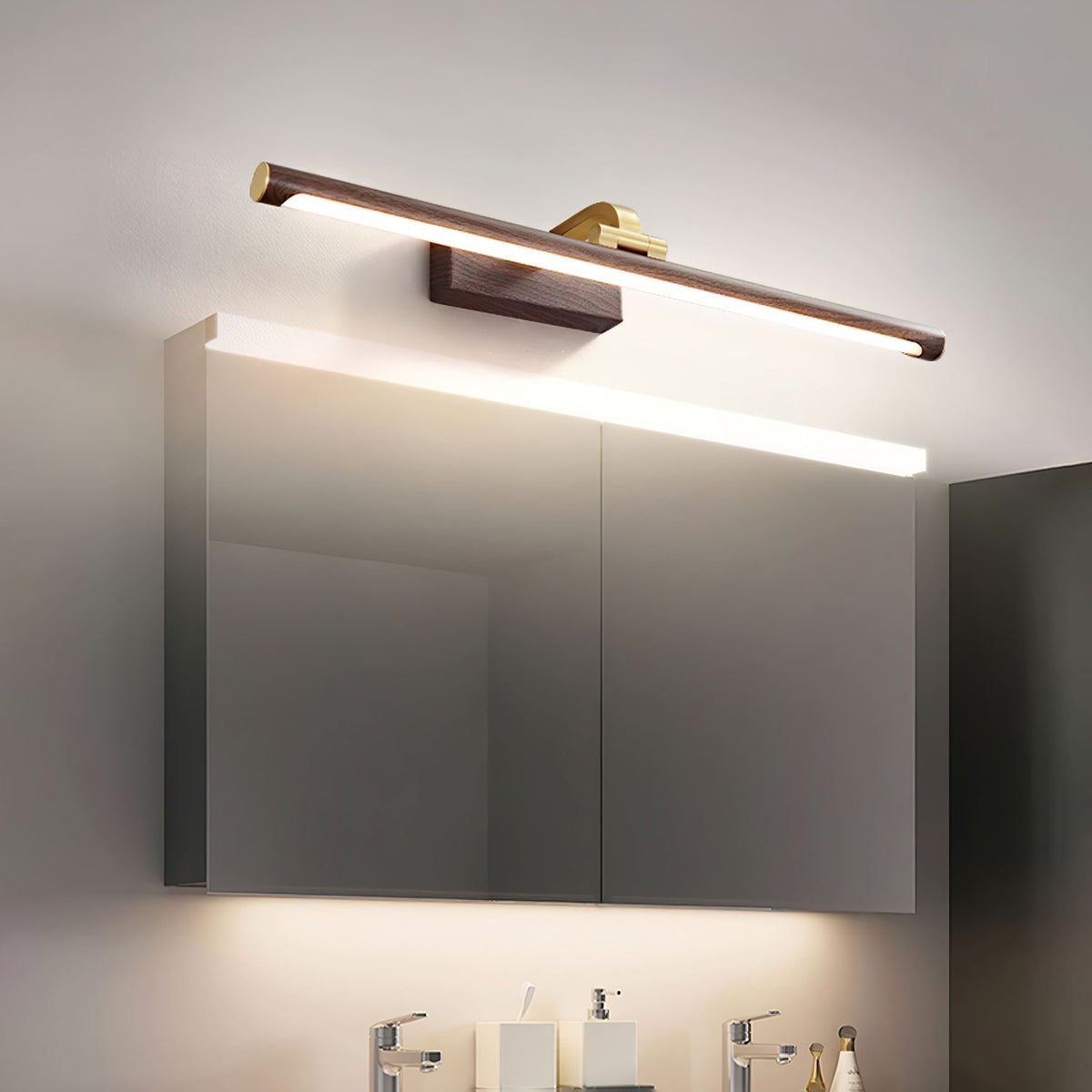 Tevelo aplique de pared minimalista de latón