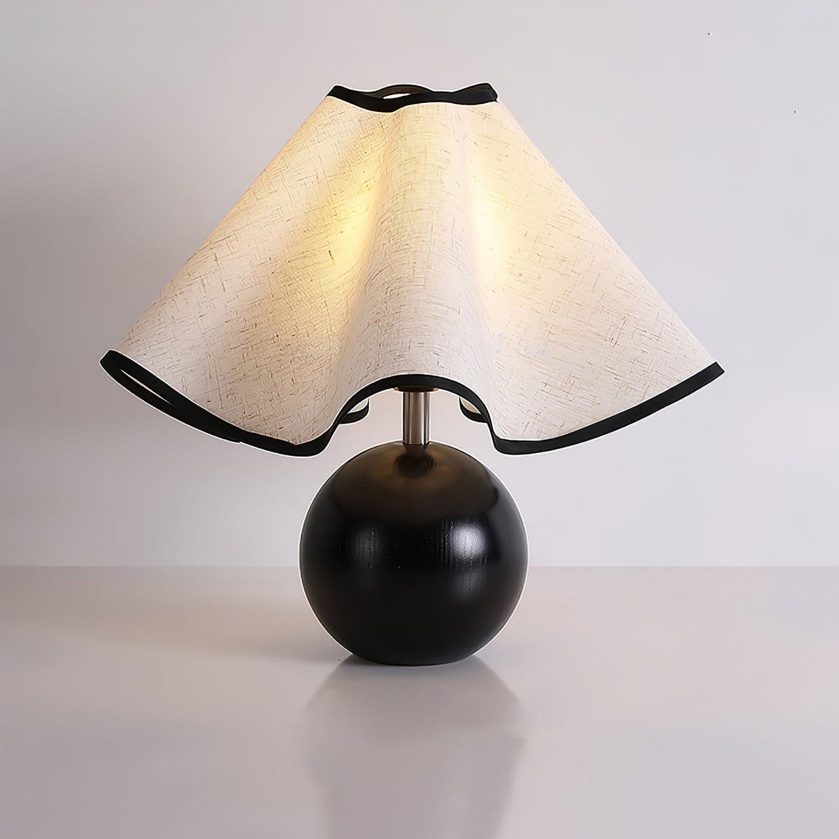 Kalion lámpara de mesa de madera y tejido