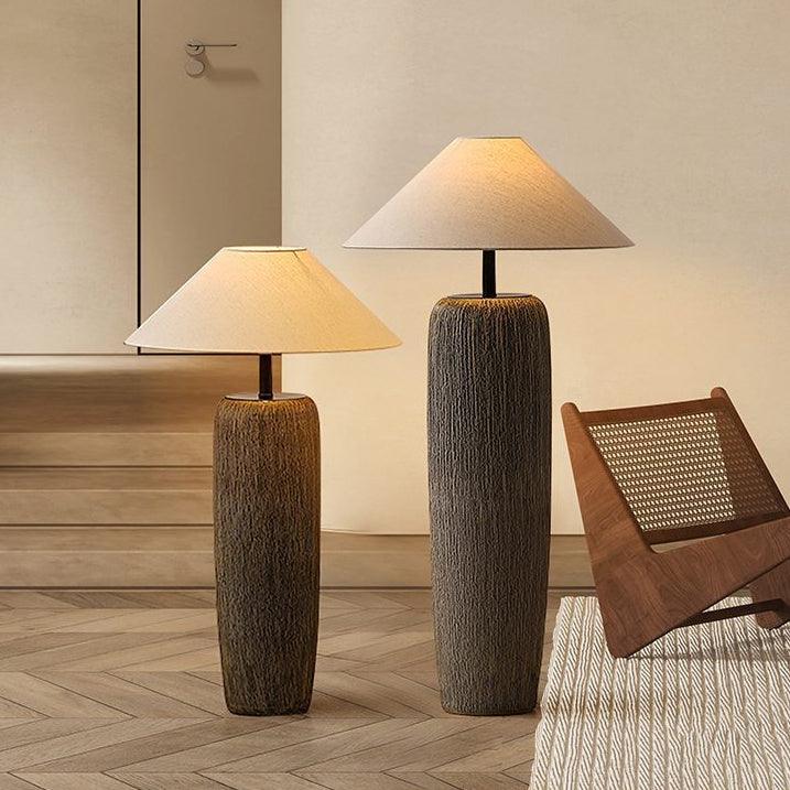 Hael lámpara de pie con grano de madera envejecida