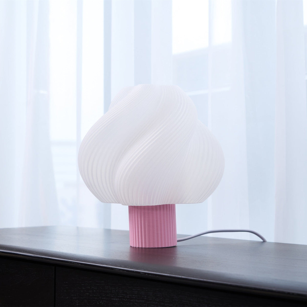 Buffy lámpara de mesa moderna de plástico