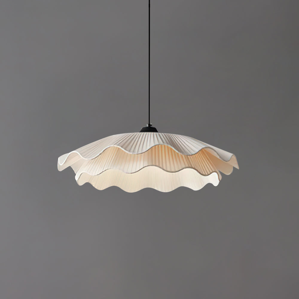 Calavie lámpara colgante con pantalla plisada ondulada en blanco suave