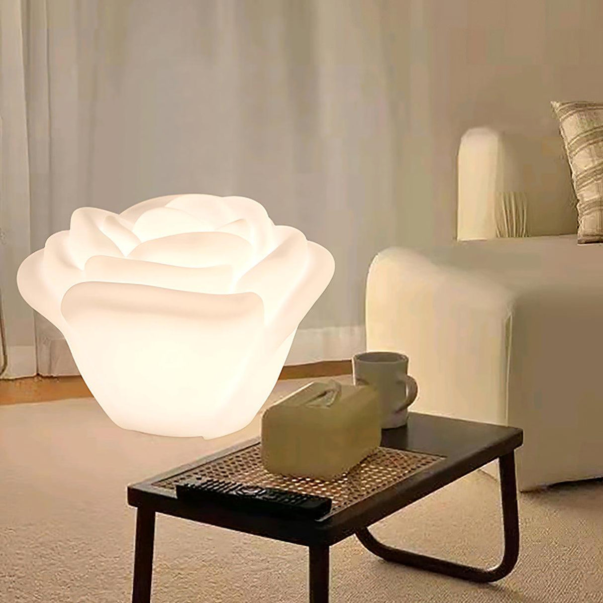 Rosebud lámpara de mesa elegante