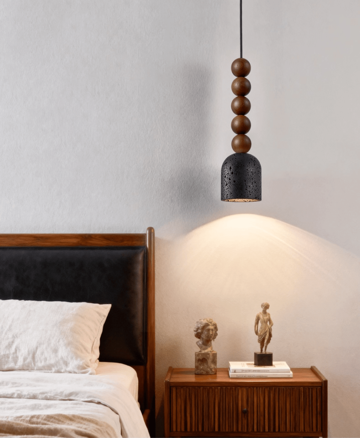 Tavirine lámpara colgante con bolas de madera y pantalla de travertino