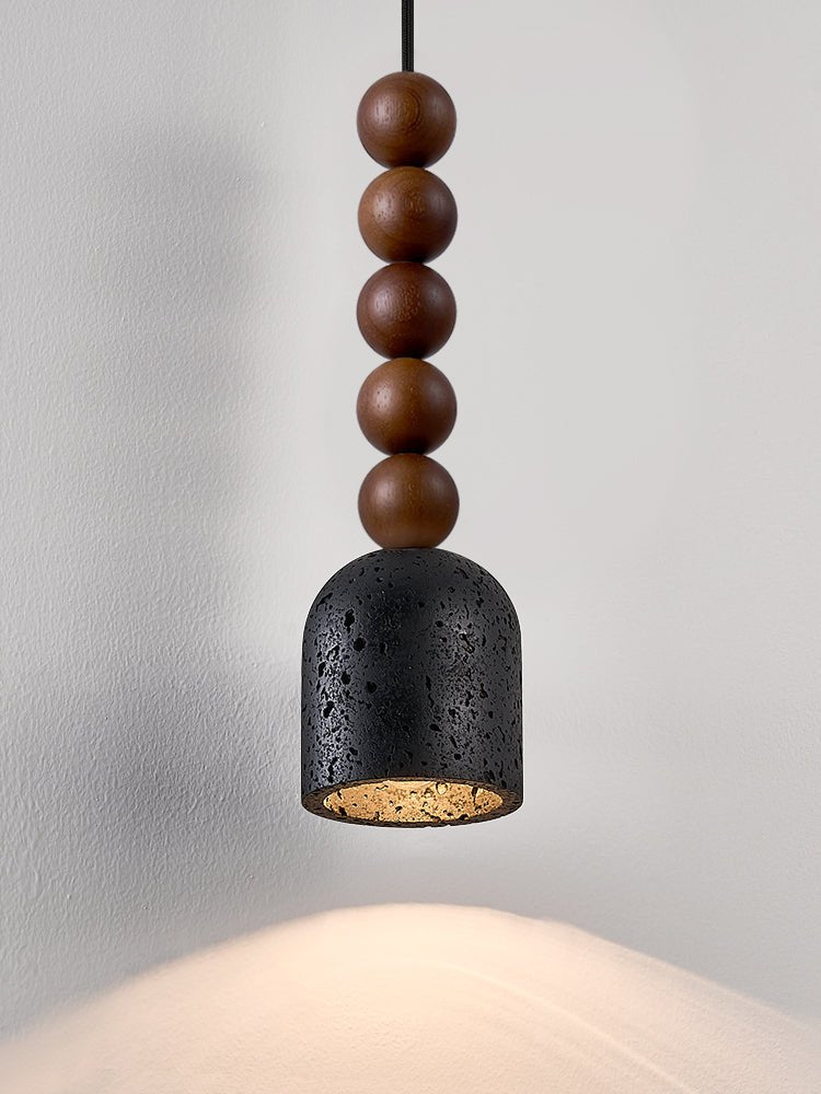 Tavirine lámpara colgante con bolas de madera y pantalla de travertino